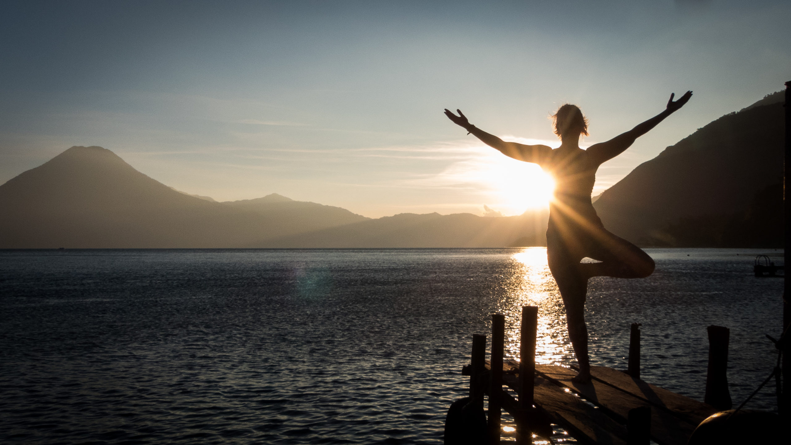 Sunset pose lake scaled